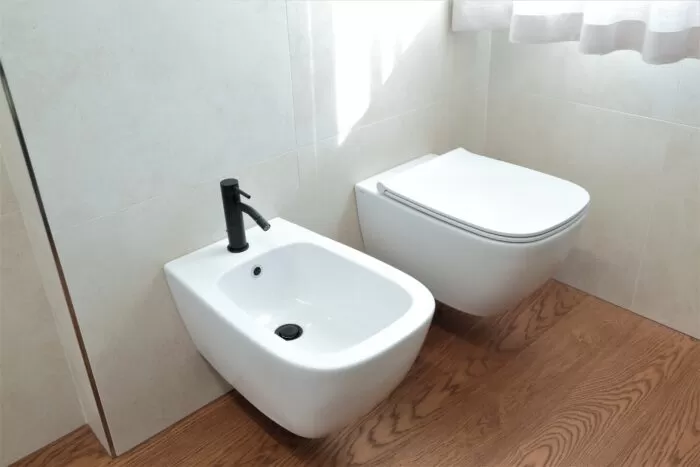 wc brida sospesi