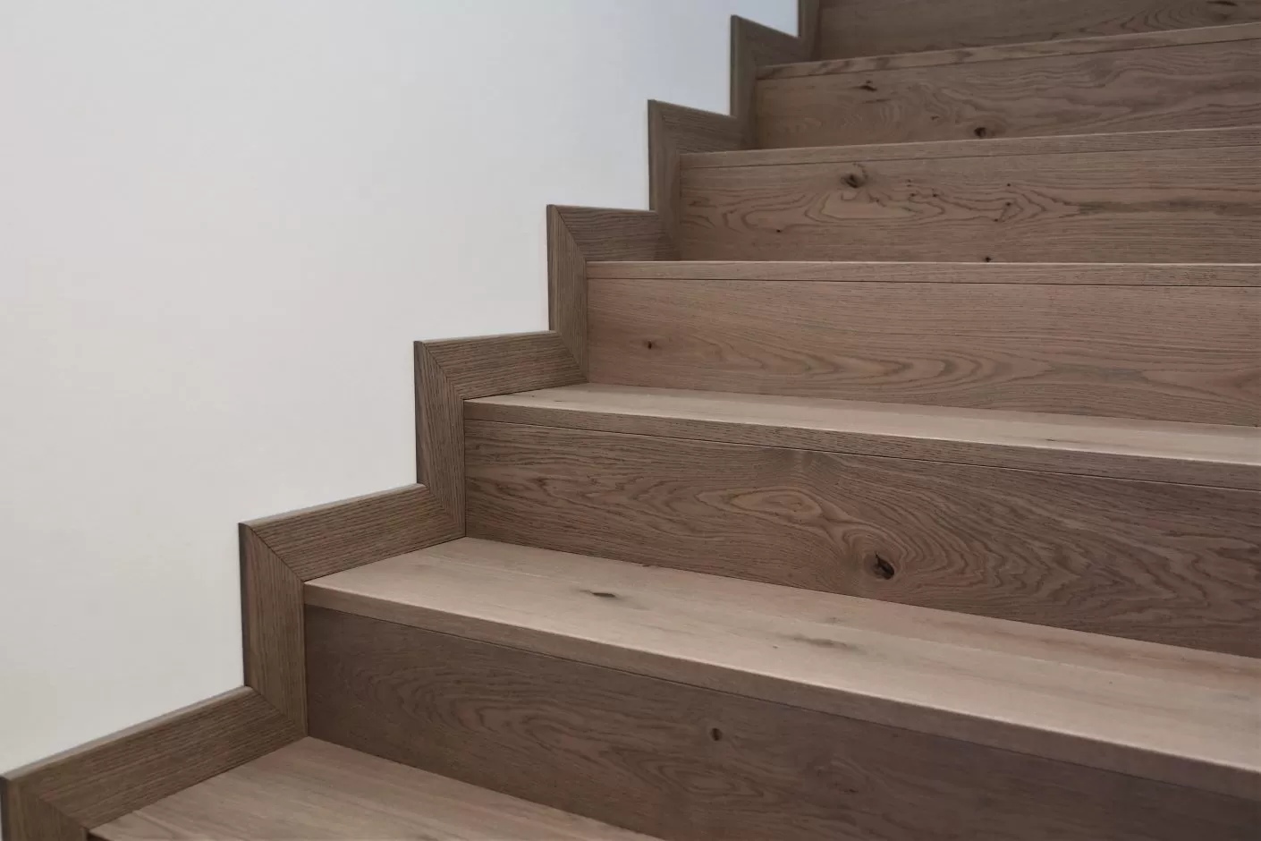 rivestimento scale interne in legno 