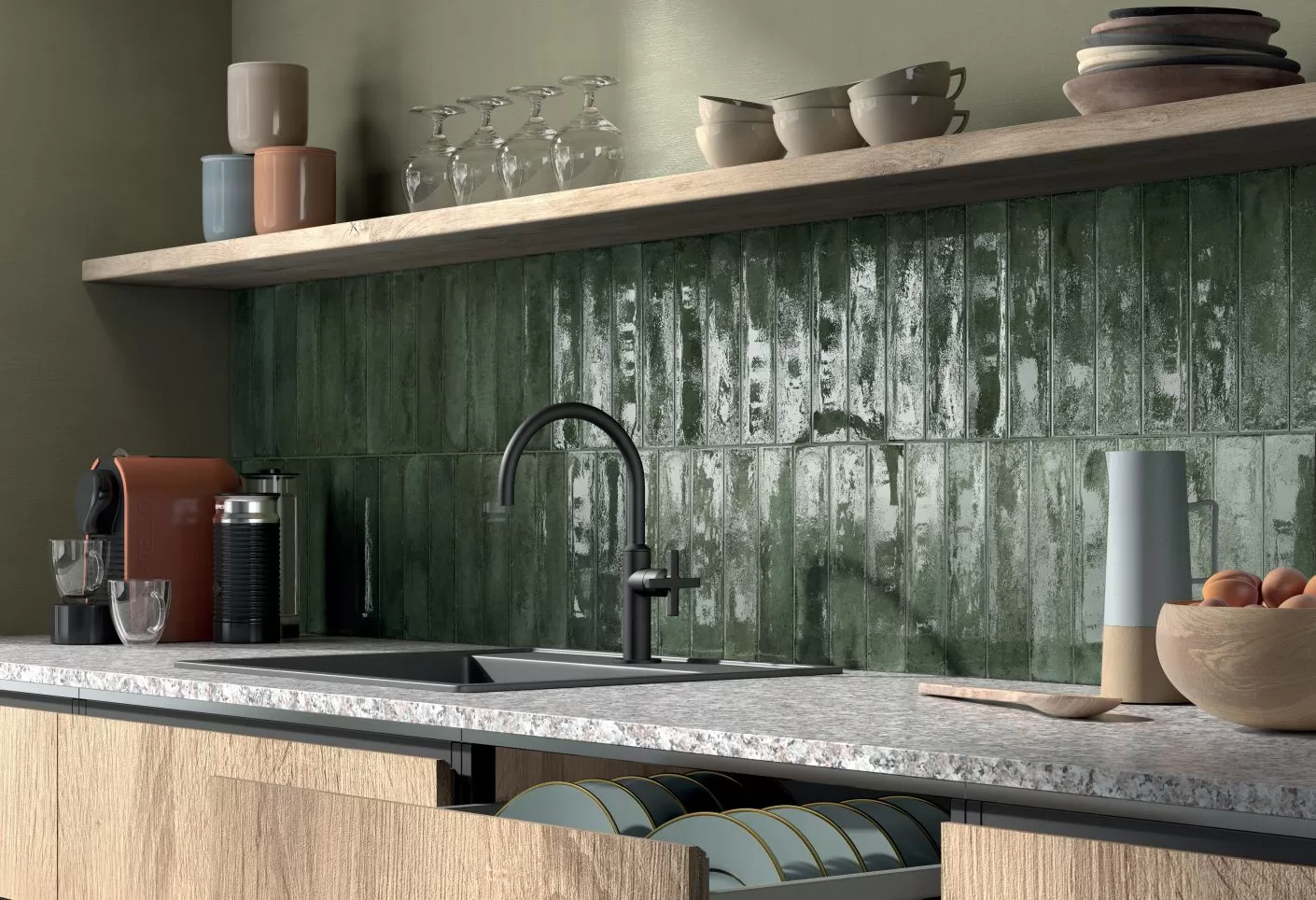 cucina con piastrelle a mosaico come paraschizzi